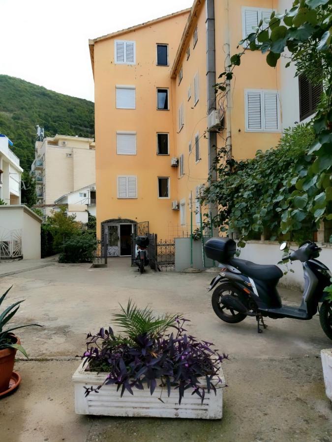 Suncani Apartman 1-Vila Amfora Budva Exterior photo