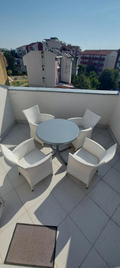 Suncani Apartman 1-Vila Amfora Budva Exterior photo